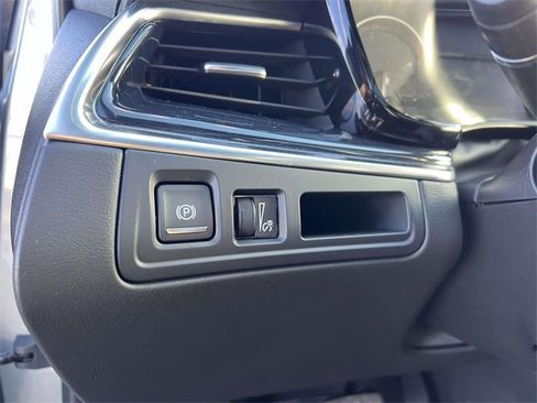 Certified 2024 Cadillac XT5 Premium Luxury w/ LPO, Floor Liner Package image 19