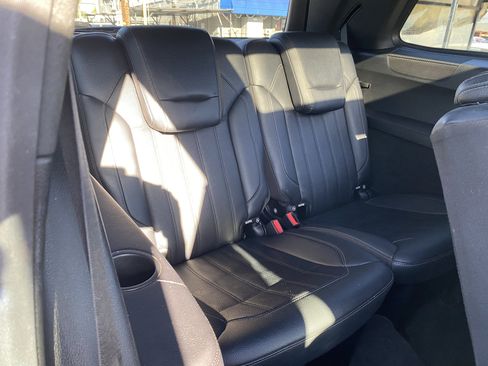 Used 2018 Mercedes-Benz GLS 450 GLS 450 w/ Premium Package image 15