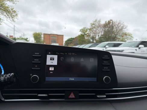 New 2026 Hyundai Elantra SE FWD image 23