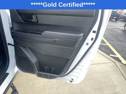 Certified 2024 Toyota Tacoma SR5 AWD/4WD image 37