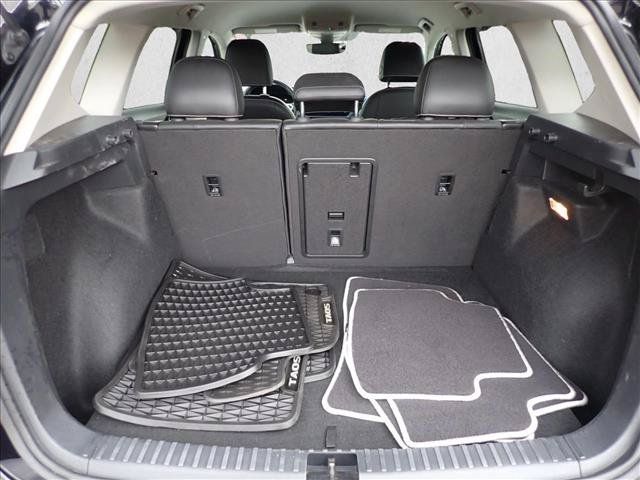 Used 2023 Volkswagen Taos SE AWD/4WD image 8