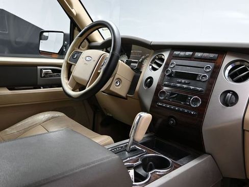 Used 2012 Ford Expedition XLT image 11