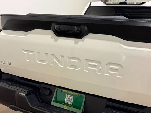 Used 2022 Toyota Tundra SR5 AWD/4WD image 46