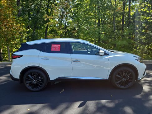 Certified 2024 Nissan Murano Platinum w/ Cargo Package image 3
