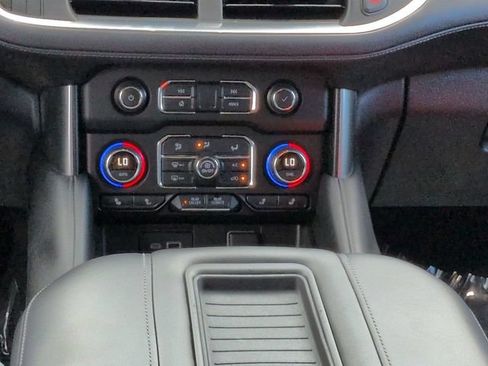 Used 2021 Chevrolet Tahoe LT w/ LT Signature Package RWD image 20