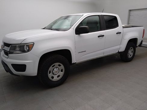 Used 2020 Chevrolet Colorado W/T w/ WT Convenience Package AWD/4WD image 2