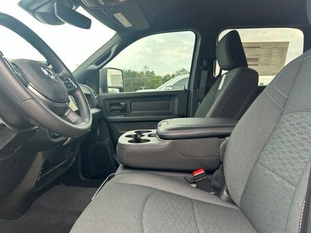 New 2027 RAM 3500 Tradesman AWD/4WD image 32