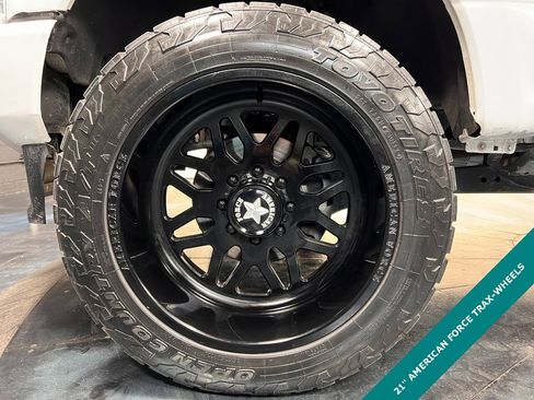 Used 2022 Ford F350 Limited image 6