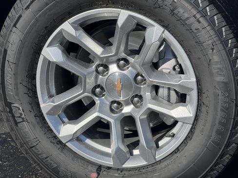 New 2026 Chevrolet Silverado 1500 LT image 8