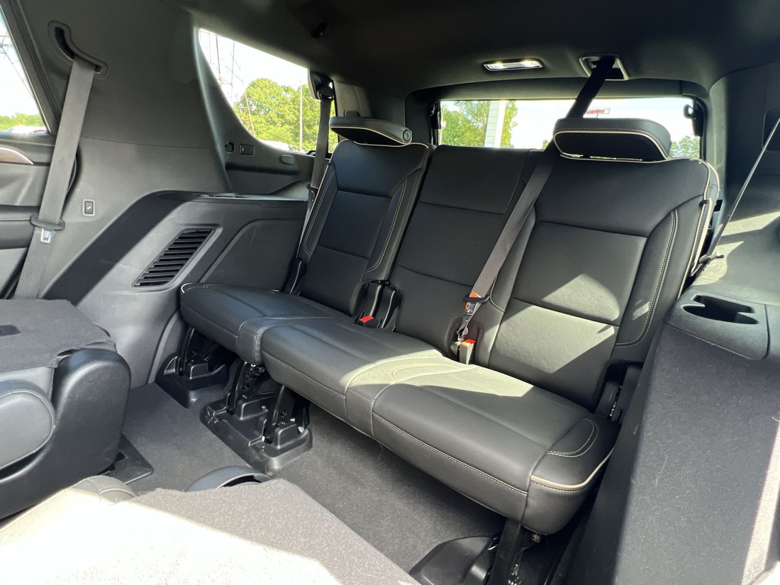 Used 2024 Chevrolet Tahoe Premier AWD/4WD image 22
