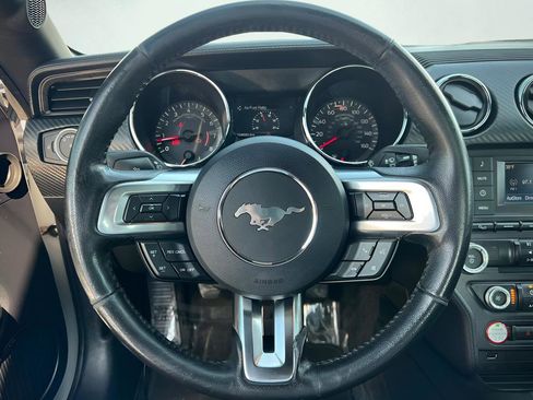 Used 2017 Ford Mustang Coupe RWD image 32