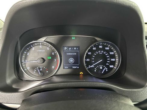 Used 2017 Hyundai Elantra Limited image 15