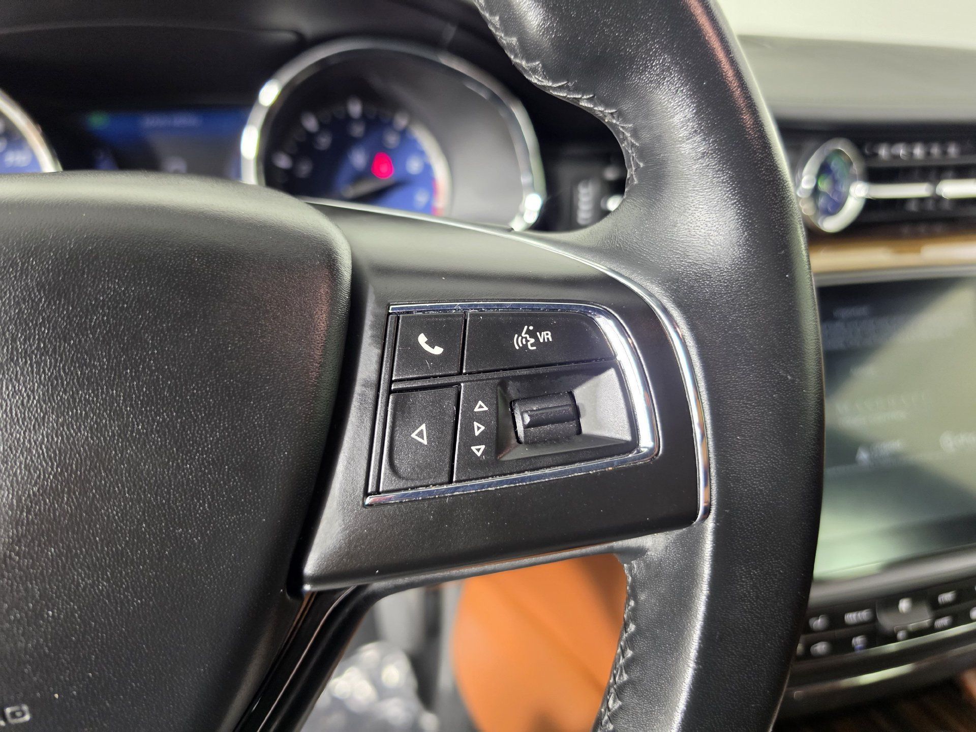 Used 2017 Maserati Quattroporte S GranLusso RWD image 12