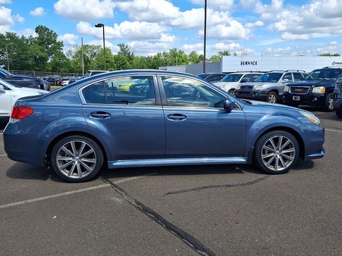Used 2013 Subaru Legacy 2.5i Sport w/ Popular Pkg 1 AWD/4WD image 7