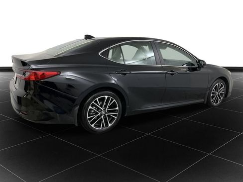 Used 2026 Toyota Camry XLE image 5