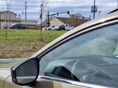 New 2025 MAZDA CX-30 Carbon image 22