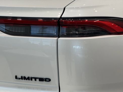 New 2026 Toyota Crown Signia AWD/4WD image 11