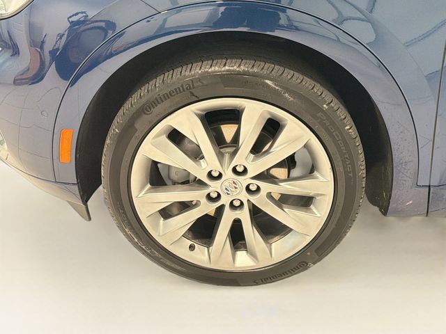 Used 2023 Buick Envision Avenir AWD/4WD image 28