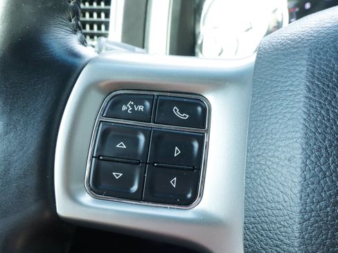 Used 2016 RAM 1500 Laramie w/ Convenience Group AWD/4WD image 28