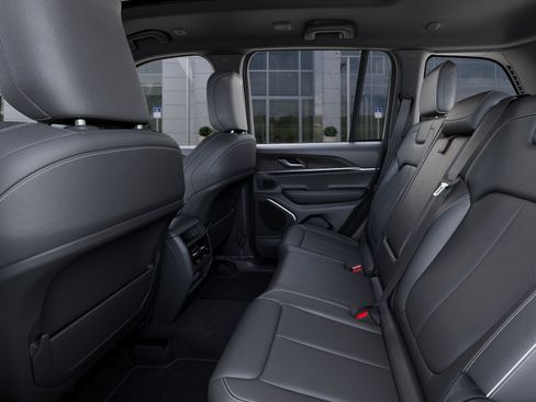 New 2026 Jeep Grand Cherokee Limited AWD/4WD image 49