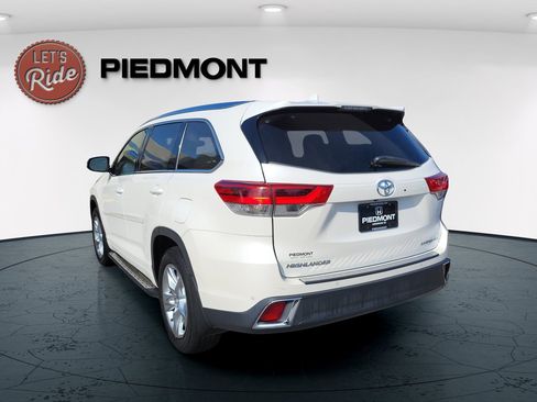 Used 2017 Toyota Highlander Limited AWD/4WD image 7