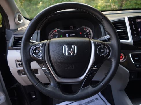 Used 2017 Honda Pilot EX-L image 4