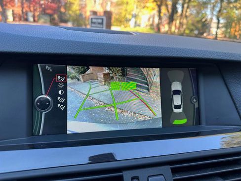 Used 2011 BMW 535i Sedan image 36