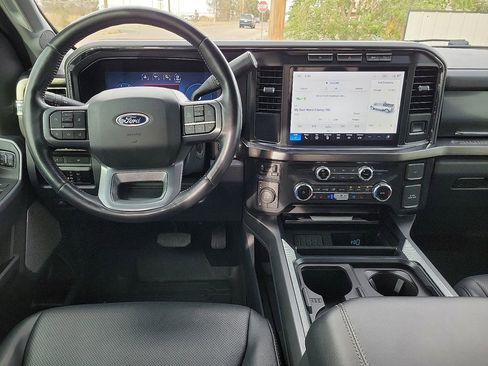 Used 2023 Ford F250 Lariat w/ FX4 Off-Road Package AWD/4WD image 17