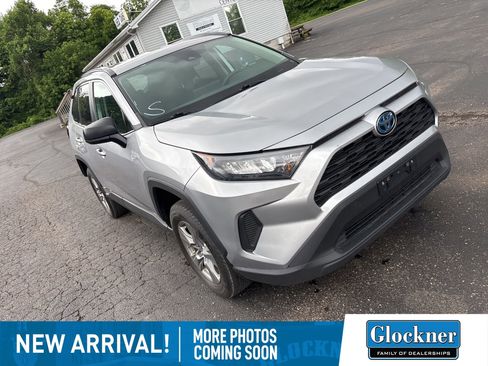 Used 2022 Toyota RAV4 LE AWD/4WD image 3