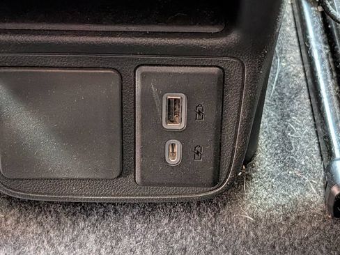 Used 2023 Buick Encore GX Select FWD image 29