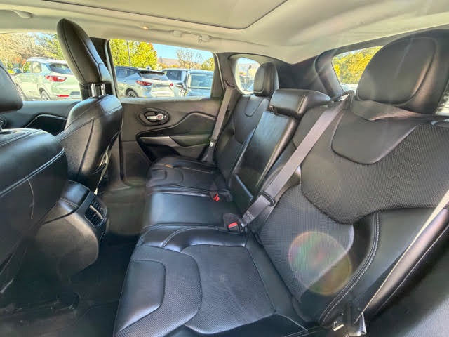Used 2020 Jeep Cherokee Limited AWD/4WD image 10