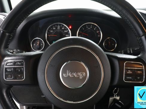 Used 2016 Jeep Wrangler Unlimited Rubicon w/ Max Tow Package image 14