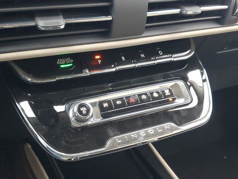 New 2026 Lincoln Corsair Premiere image 20