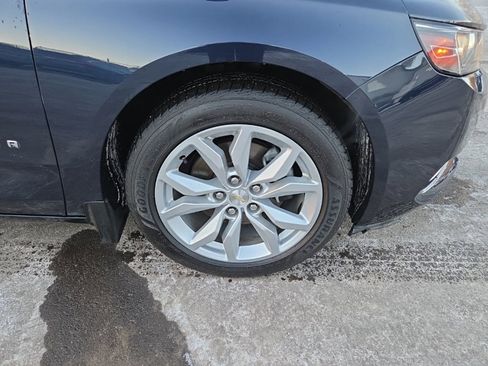 Used 2016 Chevrolet Impala LT w/ Convenience Package image 22