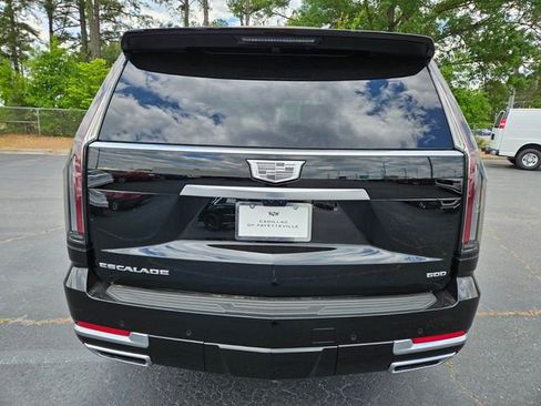 New 2026 Cadillac Escalade Luxury w/ LPO, Radiant Package AWD/4WD image 6