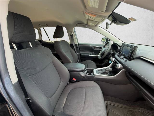 Used 2021 Toyota RAV4 LE FWD image 17