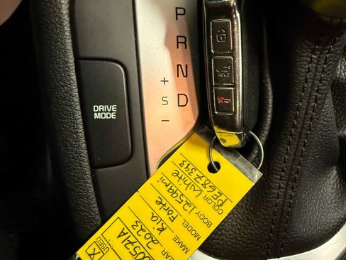Used 2023 Kia Forte LXS w/ LXS Technology Package FWD image 36