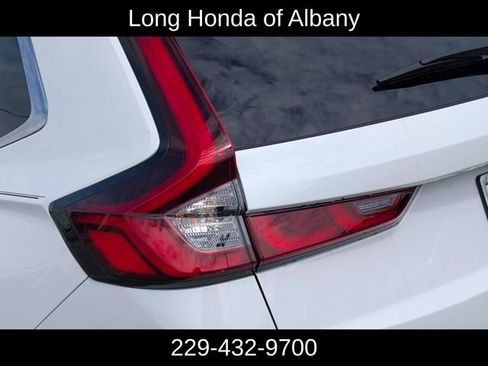 Used 2025 Honda CR-V LX image 9
