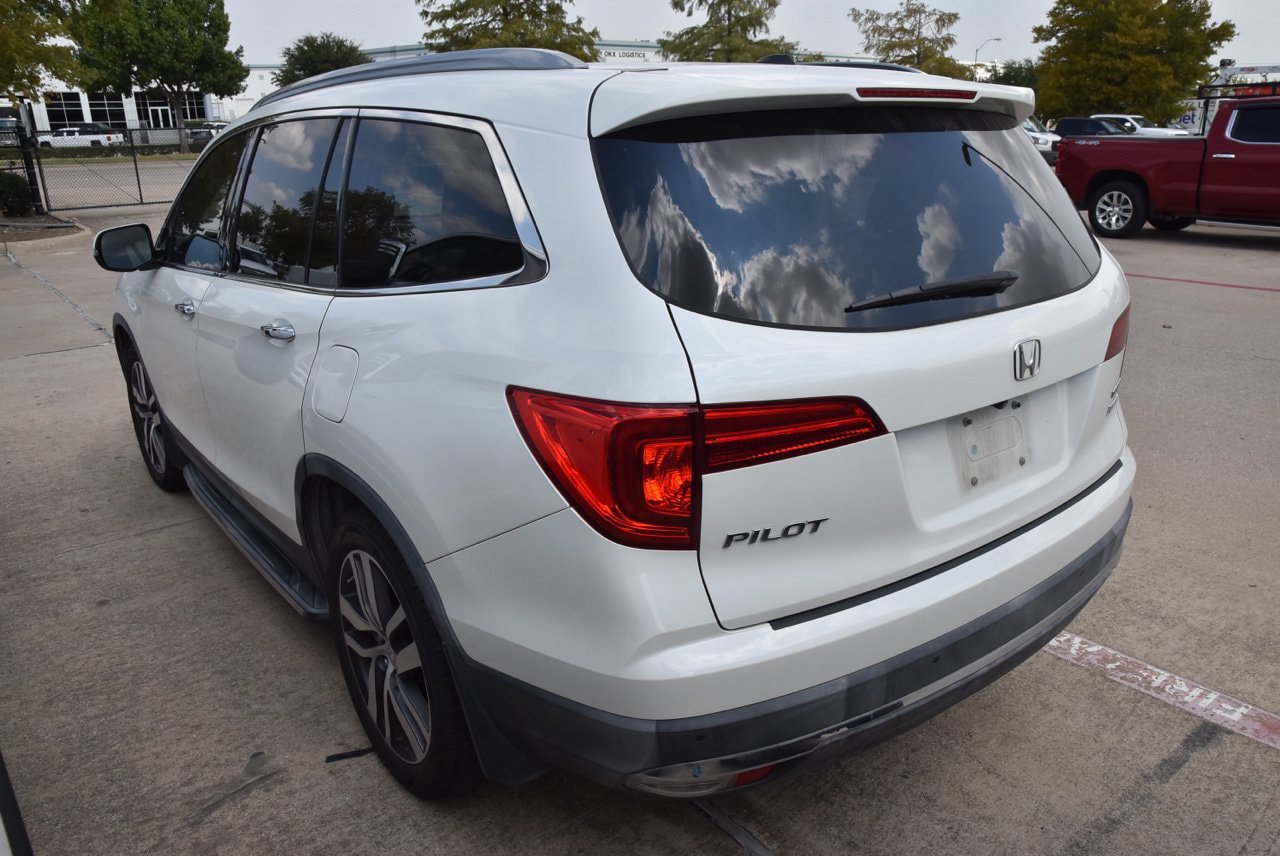 Used 2018 Honda Pilot Touring image 9