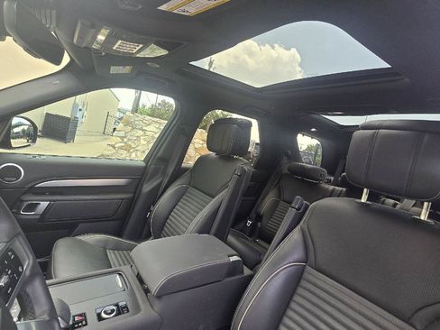 Certified 2024 Land Rover Discovery Dynamic SE AWD/4WD image 13