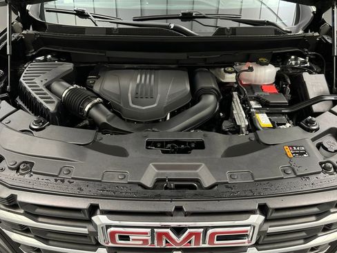 Used 2025 GMC Acadia Elevation image 74