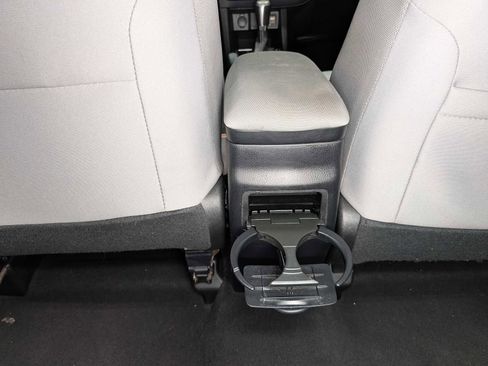 Used 2016 Toyota Corolla LE image 21