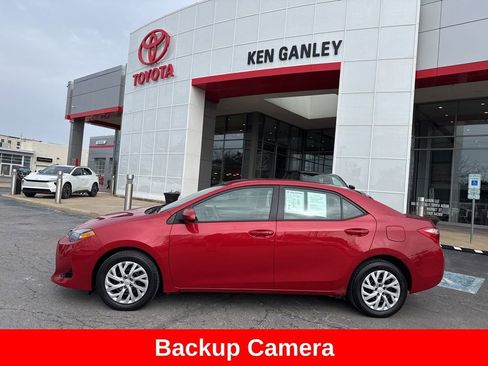 Used 2017 Toyota Corolla L image 3