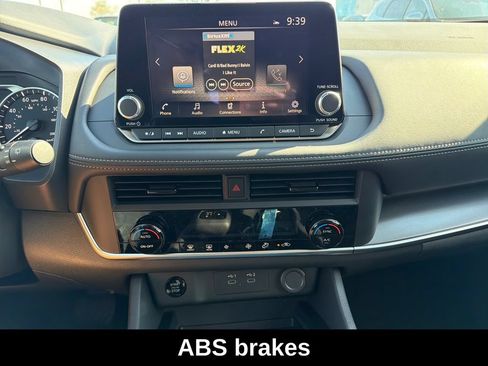 Used 2026 Nissan Rogue SV AWD/4WD image 21