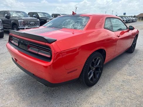 Used 2022 Dodge Challenger SXT w/ Blacktop Package RWD image 8