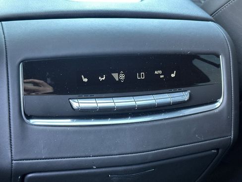 Certified 2024 Cadillac Escalade Sport Platinum image 42