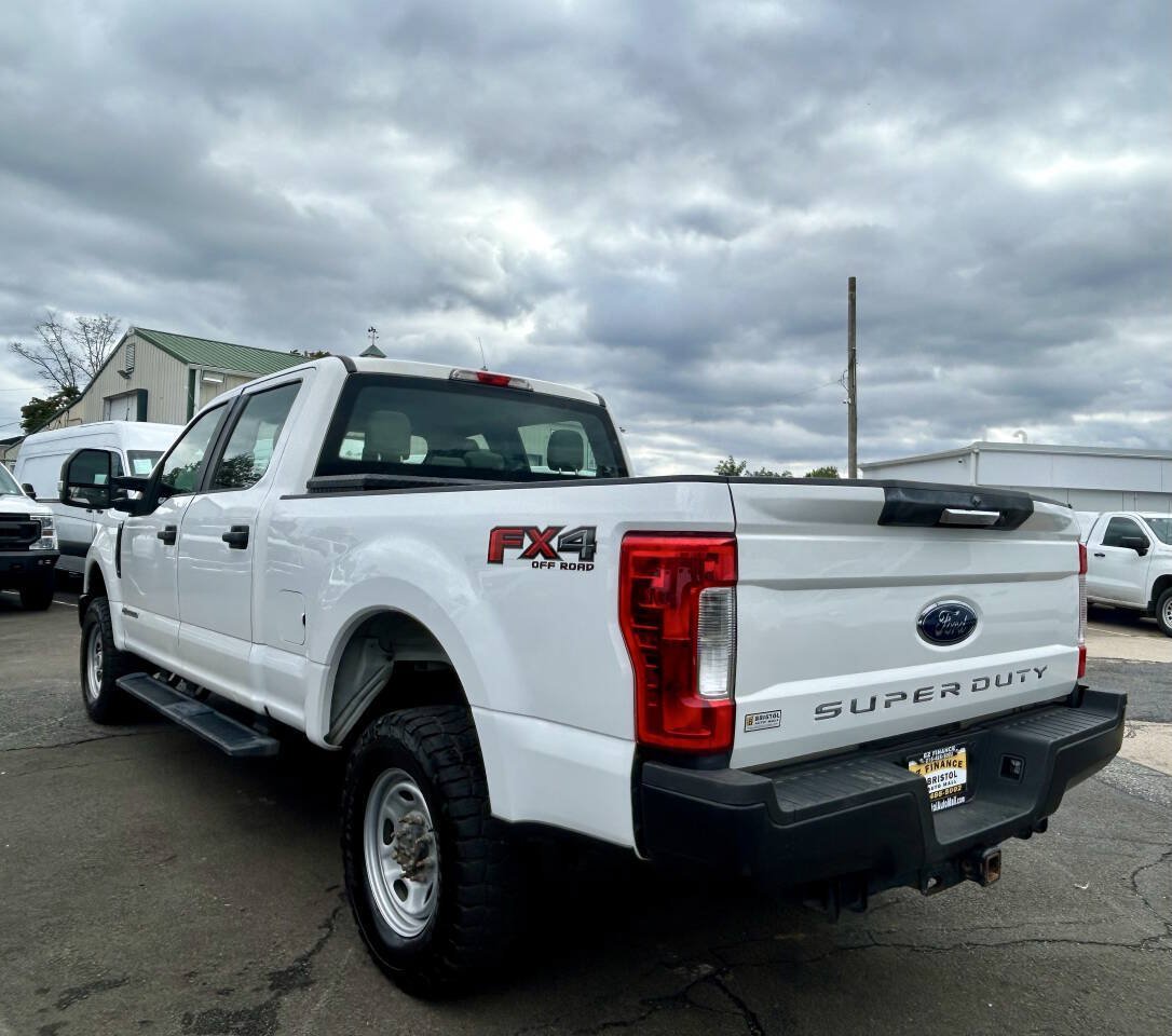 Used 2019 Ford F250 XL w/ Power Equipment Group AWD/4WD image 3