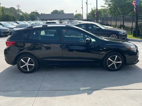 Used 2023 Subaru Impreza 2.0i Premium image 4