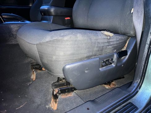 Used 2004 Jeep Grand Cherokee Laredo w/ Convenience Group image 31