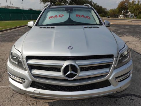 Used 2015 Mercedes-Benz GL 450 4MATIC 4dr GL 450 image 2